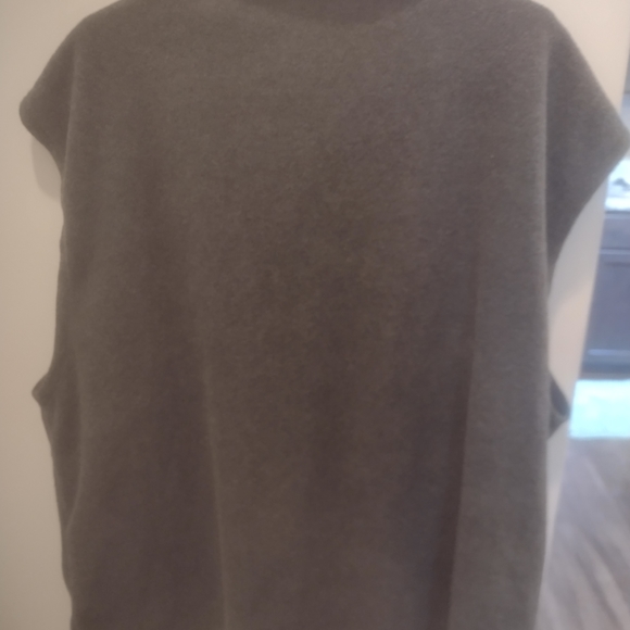 Columbia Grey Zipper Vest - Picture 5 of 6